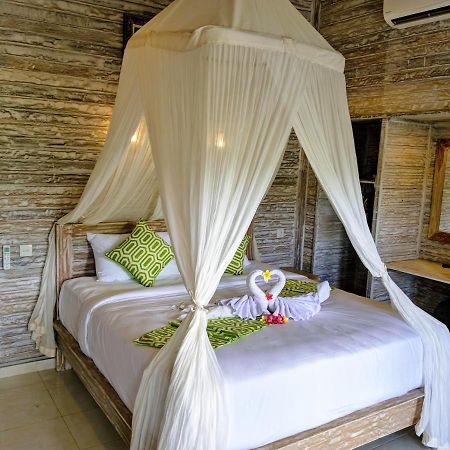 Отель Mesari Hut Lembongan Экстерьер фото