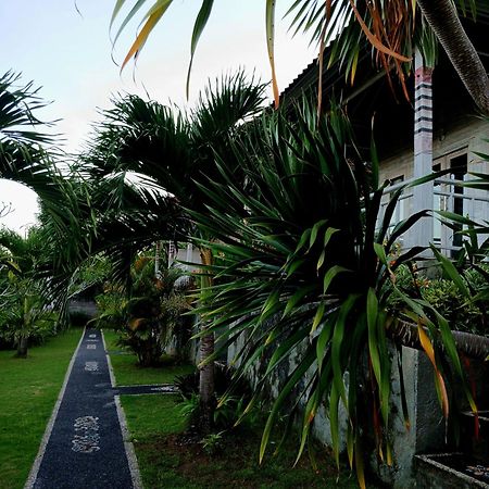Отель Mesari Hut Lembongan Экстерьер фото