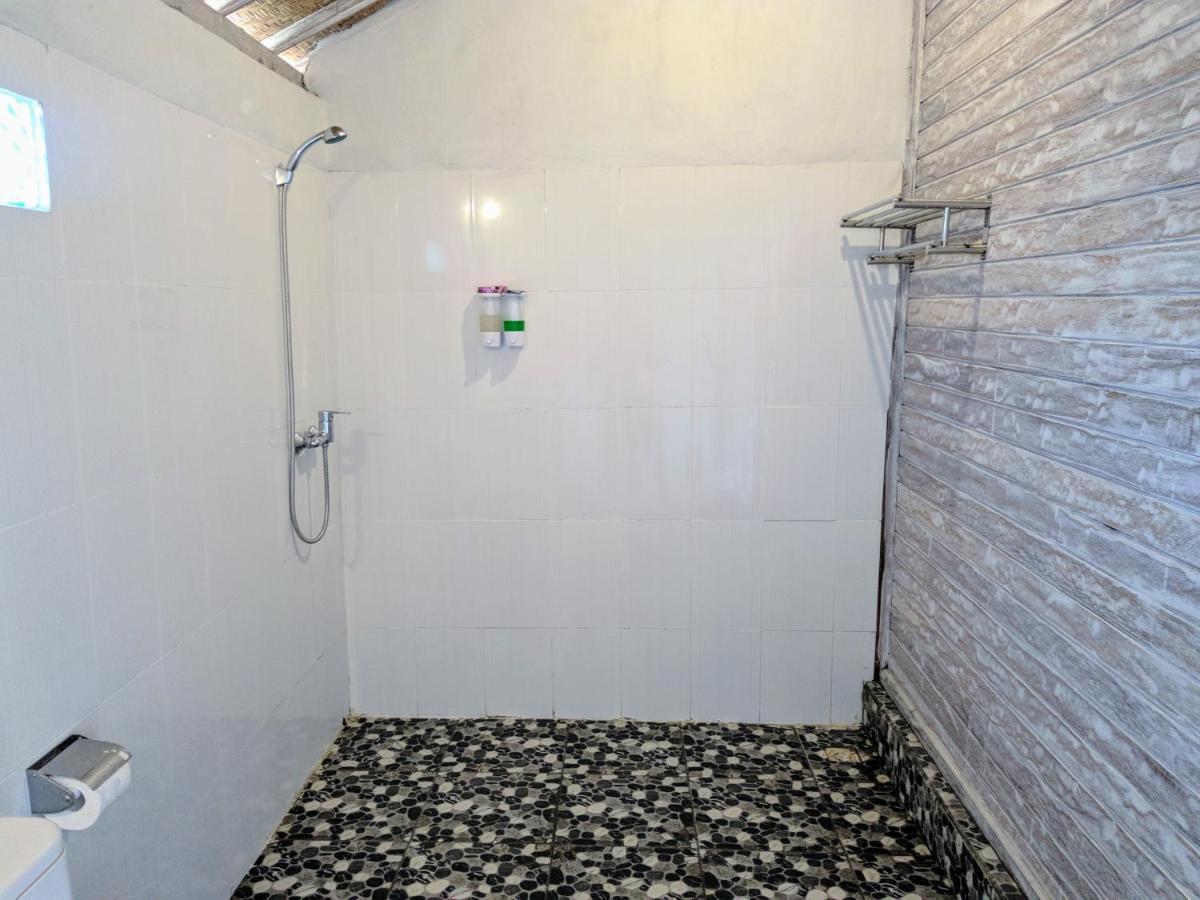 Отель Mesari Hut Lembongan Экстерьер фото