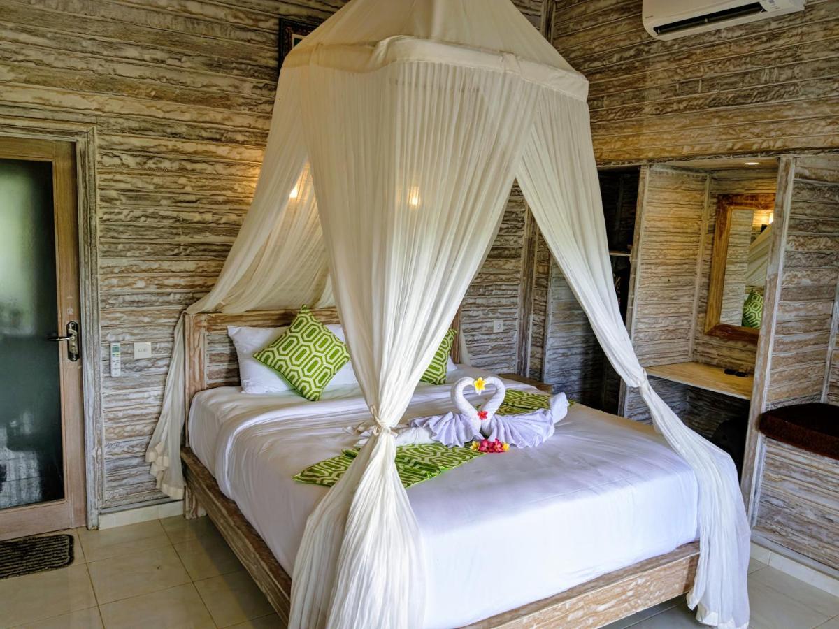 Отель Mesari Hut Lembongan Экстерьер фото